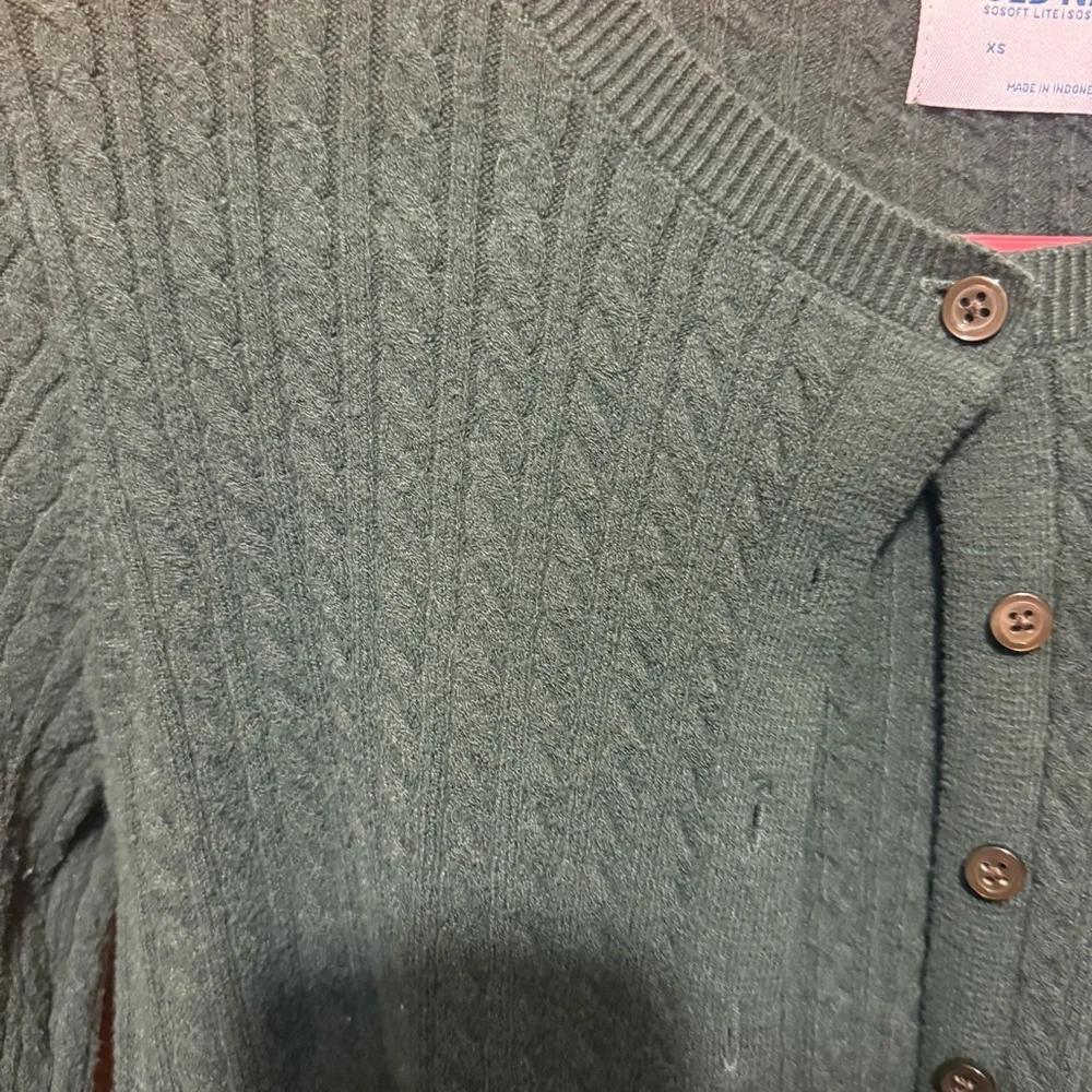 Old Navy Women's Dark Green Cardigan - Picture 2 of 3
